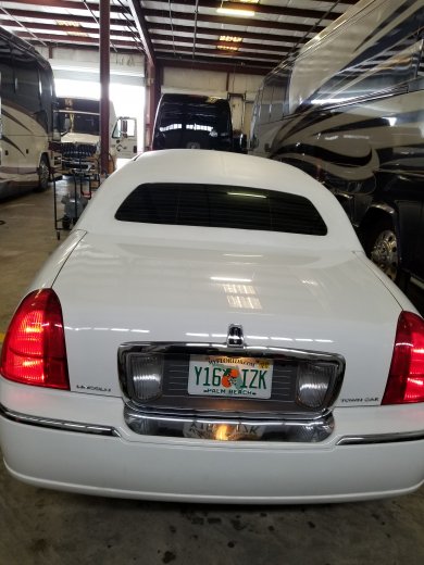 2008 Lincoln  Towncar Limousine for Sale in Rivera beach, FL - Main Photo