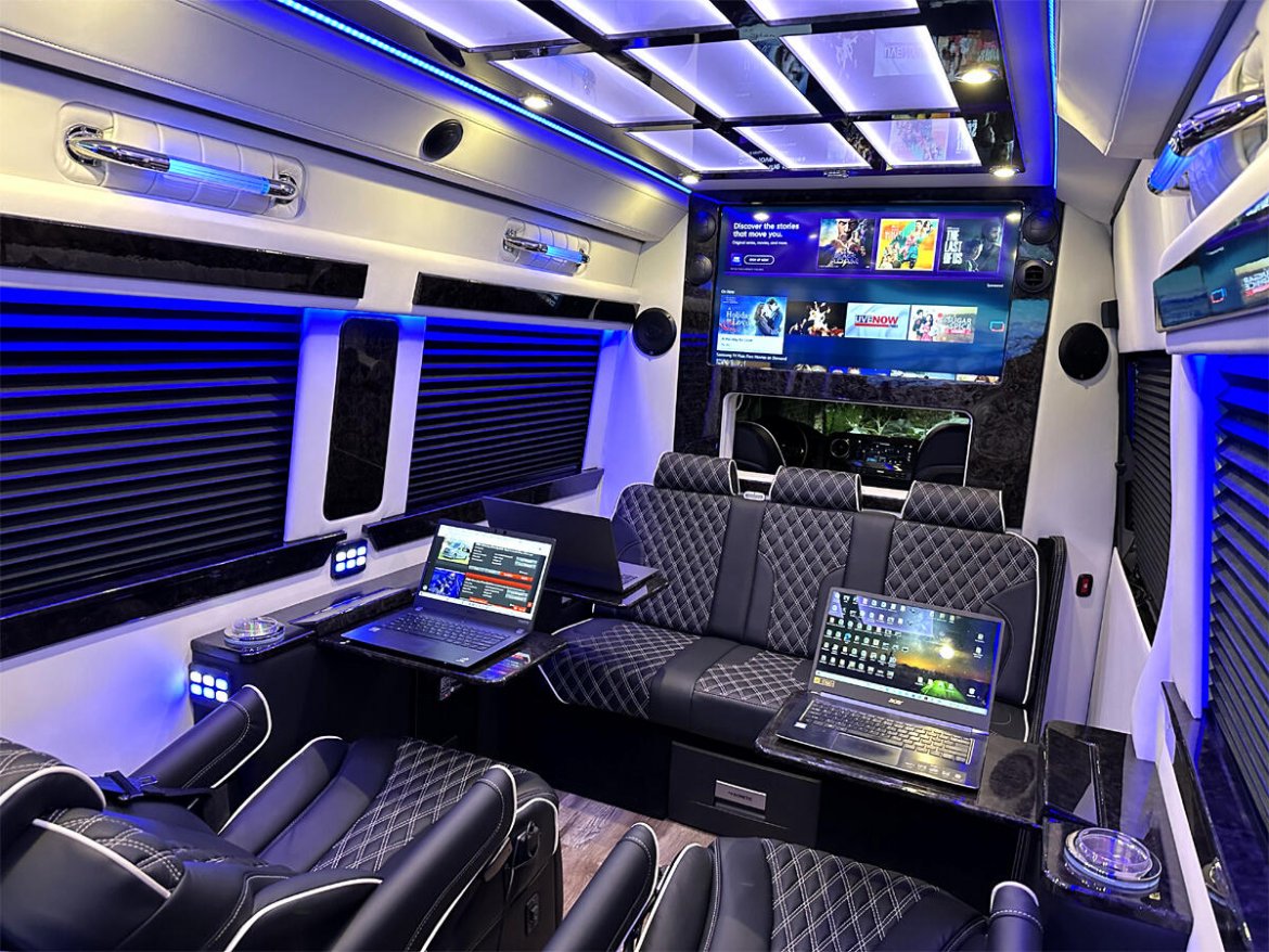 2023 Auto Elite Road Liner Limousine AWD 15 Passenger Mercedes-Benz Sprinter - Photo 3