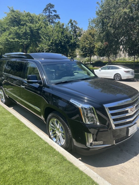 2017 Cadillac Escalade Stretch CEO SUV Mobile Office for Sale in Whitestone, NY - Main Photo
