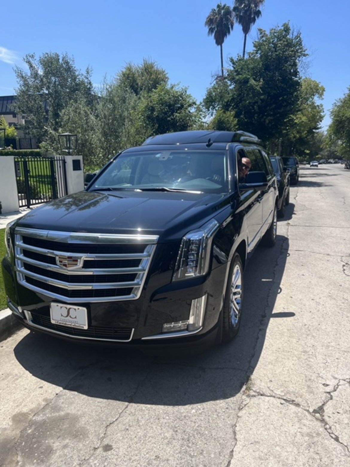 CEO SUV Mobile Office for Sale in Whitestone, NY - Photo 2