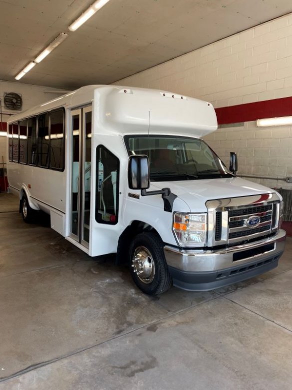 2021 Ford ElDorado Aerotech Shuttle Bus for Sale in Scranton, PA - Photo 2