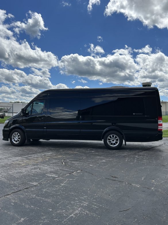 2015 Mercedes-Benz Sprinter 2500 Sprinter for Sale in Chesterfield, MO - Photo 3