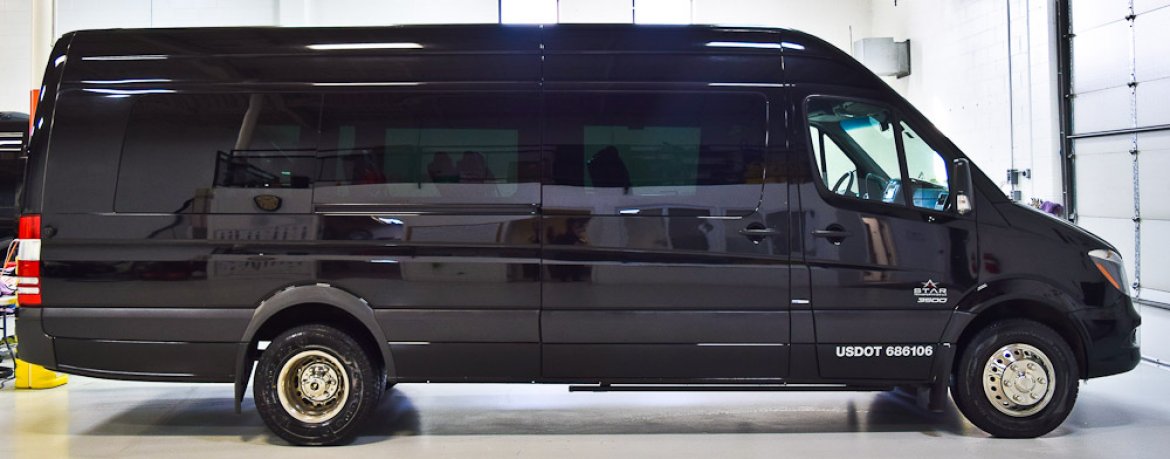Executive Shuttle for Sale in Stewartville, MN - Photo 4