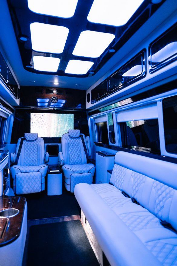 2019 Mercedes-Benz Sprinter 3500 Sprinter for Sale in Miami, FL - Main Photo