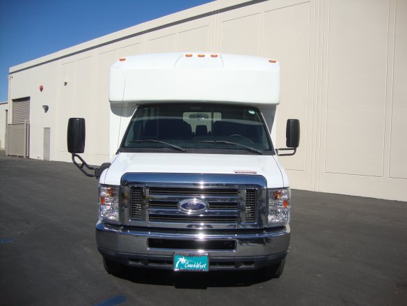2014 Ford E-450 Shuttle Bus for Sale in Carson, CA - Photo 2