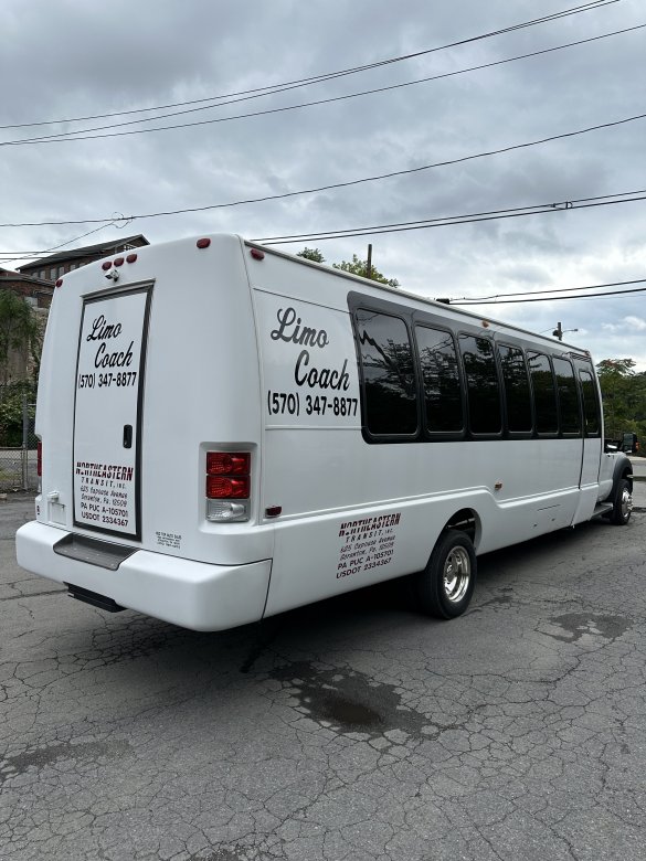 2011 Ford F-550 Limo Bus for Sale in Scranton, PA - Photo 3