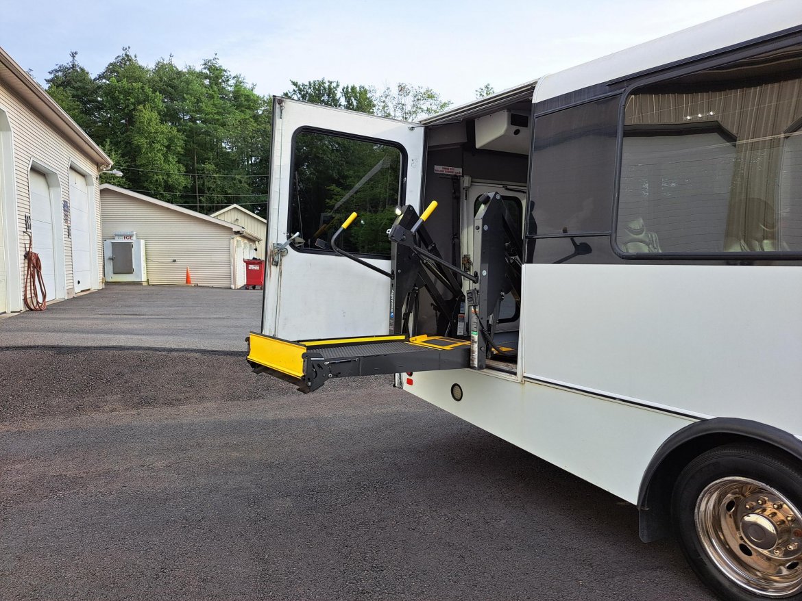 Shuttle Bus for Sale in Northumberland, PA - Photo 22