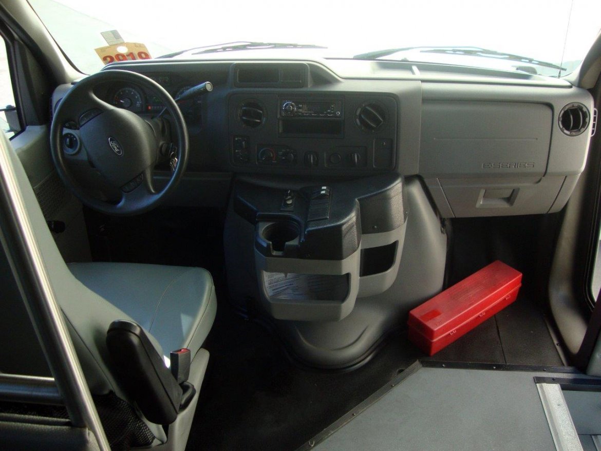 Photo of Shuttle Bus for sale: 2014 Ford E-450 by Goshen