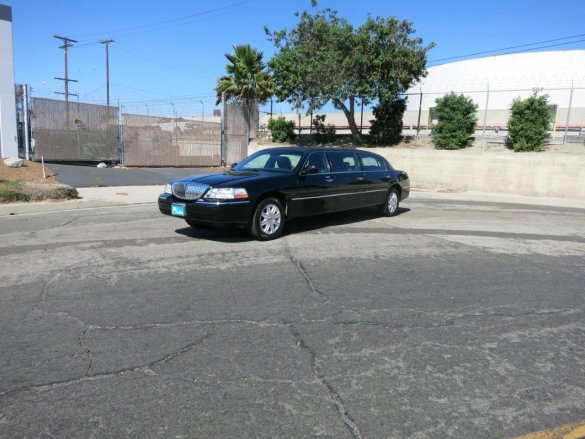 2011 Lincoln Town Car 6-Door Limousine Funeral for Sale in Carson, CA - Main Photo