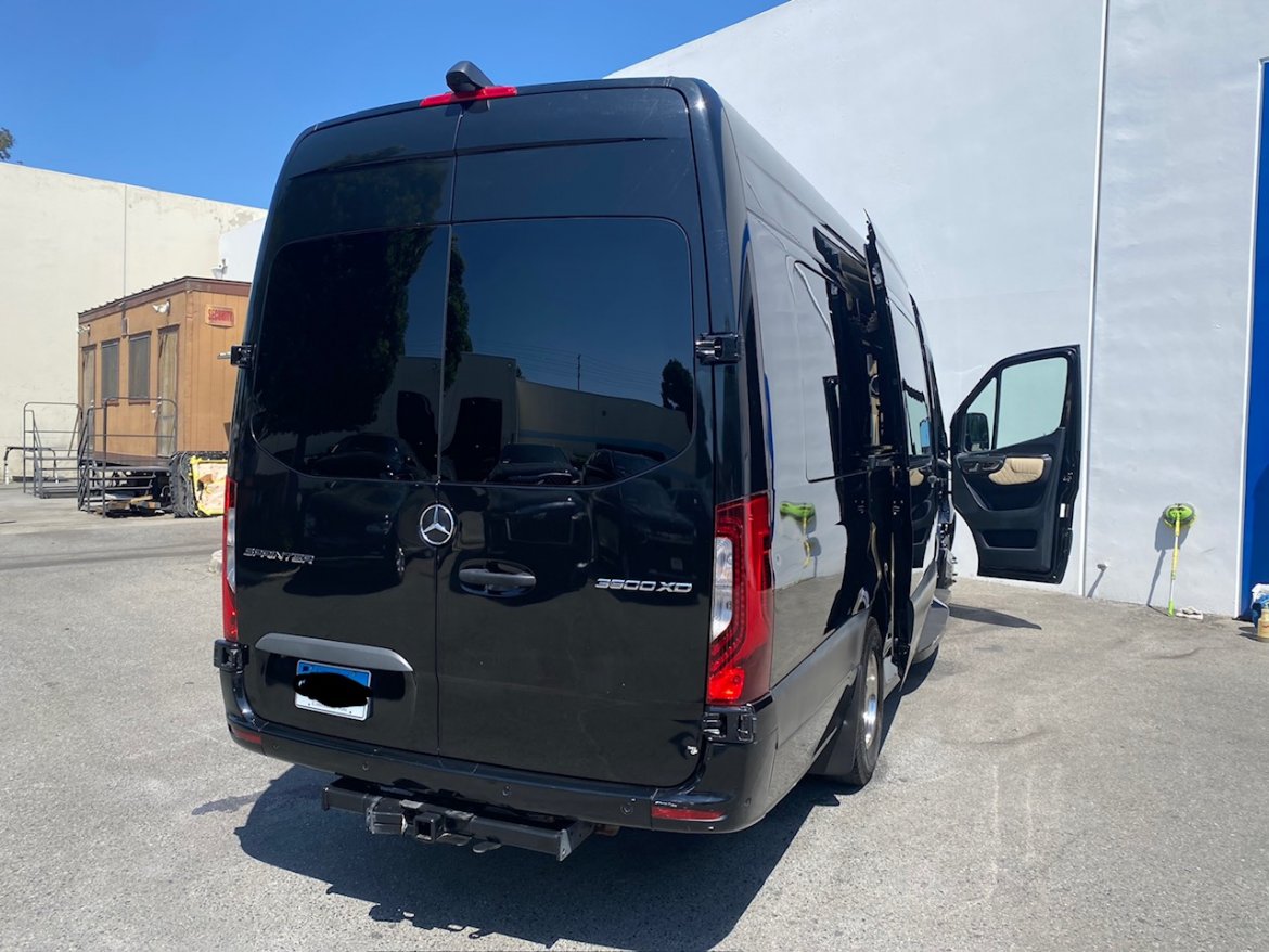 CEO SUV Mobile Office for Sale in Ontario, CA - Photo 2