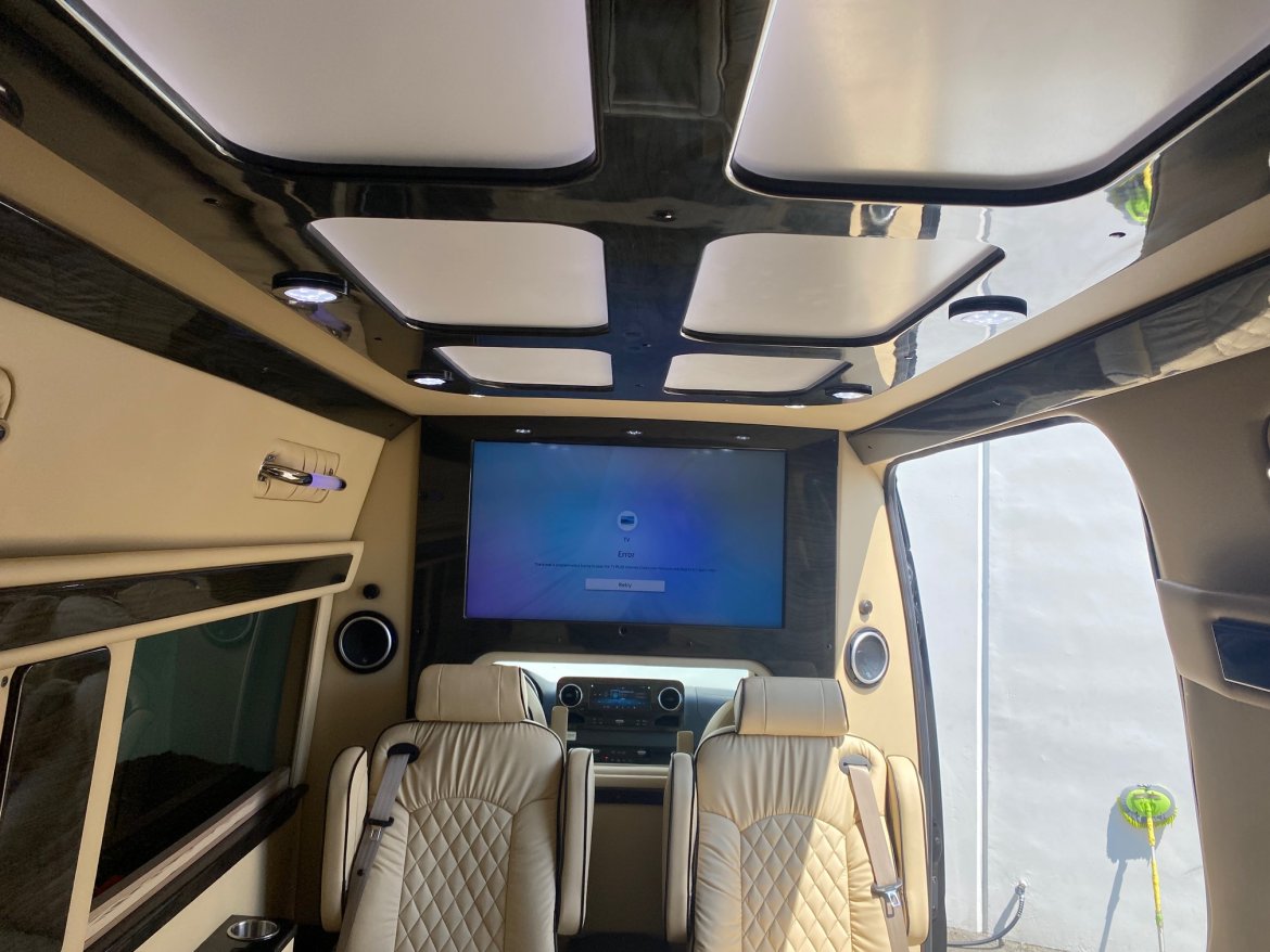CEO SUV Mobile Office for Sale in Ontario, CA - Photo 25