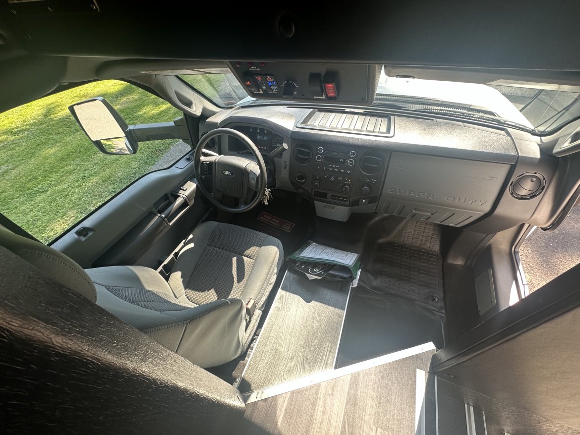 Limo Bus for Sale in Morgaville, NJ - Photo 29