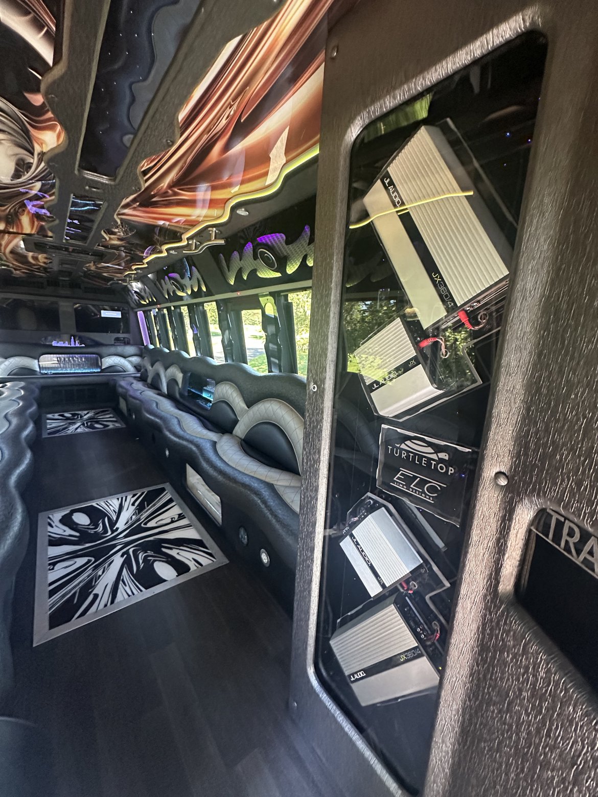 Limo Bus for Sale in Morgaville, NJ - Photo 32