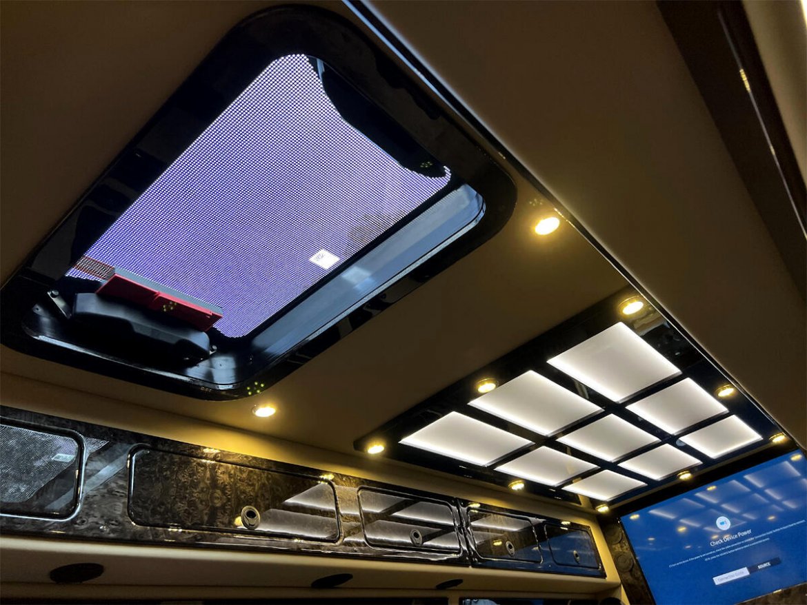 Sprinter for Sale in Elkhart, IN - Photo 9