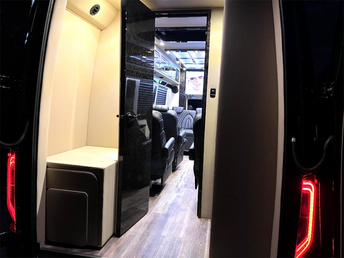 Sprinter for Sale in Elkhart, IN - Photo 32