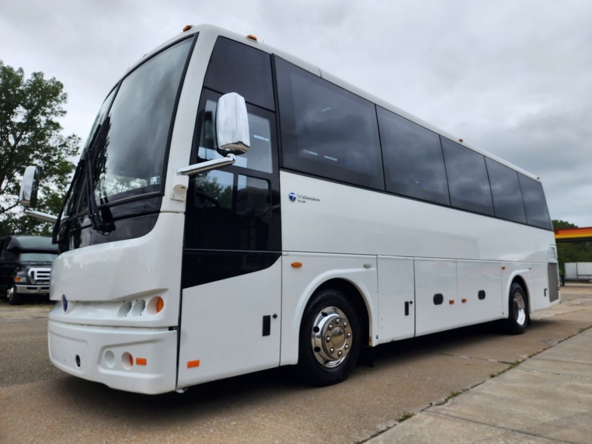 Motorcoach for Sale in Erie, PA - Photo 10
