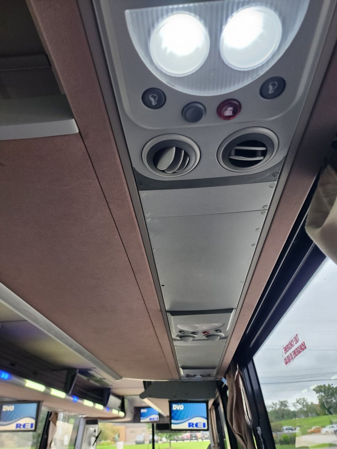 Motorcoach for Sale in Erie, PA - Photo 26