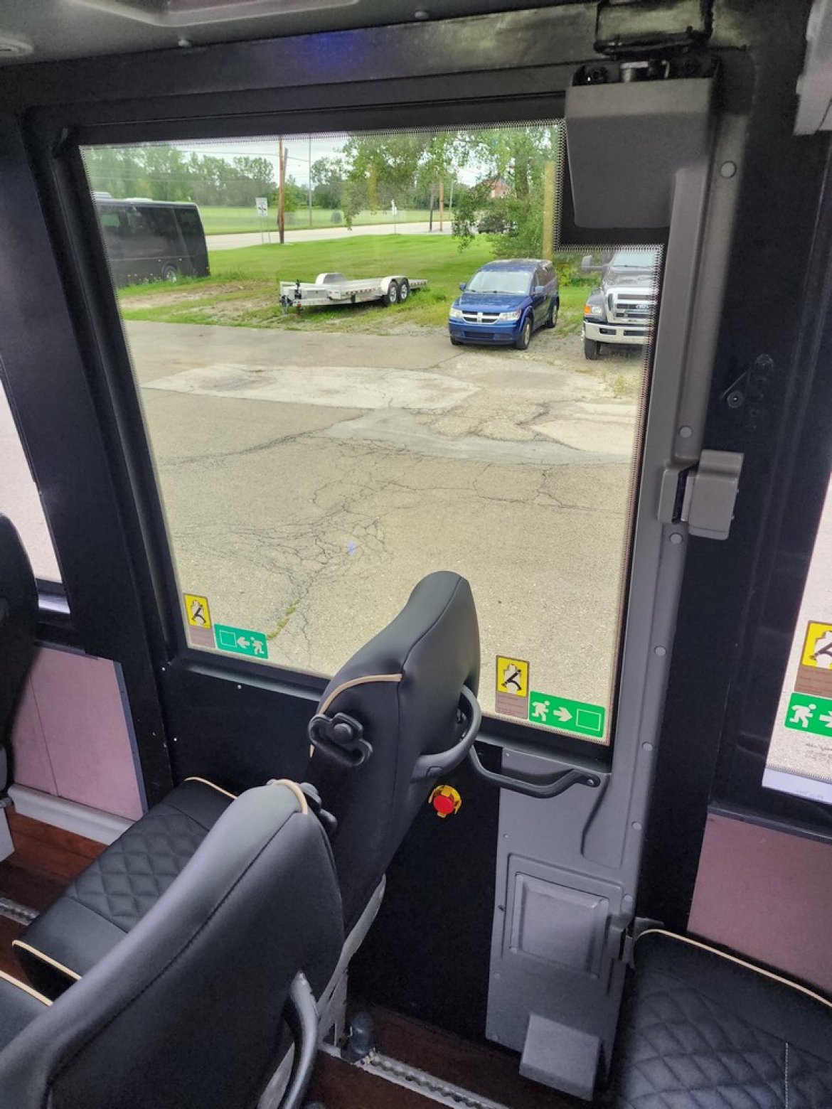 Motorcoach for Sale in Erie, PA - Photo 31
