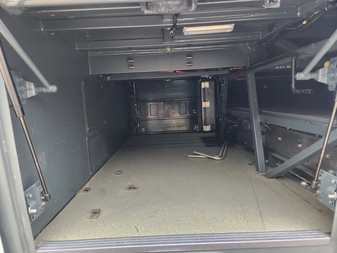 Motorcoach for Sale in Erie, PA - Photo 41