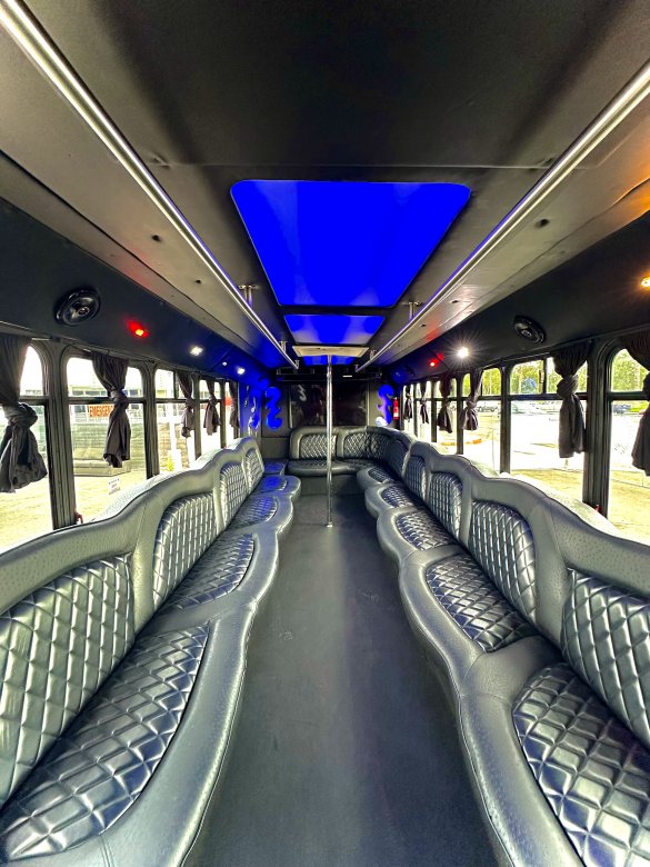 2008 Chevrolet C5500 Limo Bus for Sale in San Diego, CA - Main Photo
