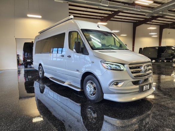2022 Mercedes-Benz Passage MD4 Lounge 170 EXT Sprinter for Sale in Cypress, TX - Main Photo
