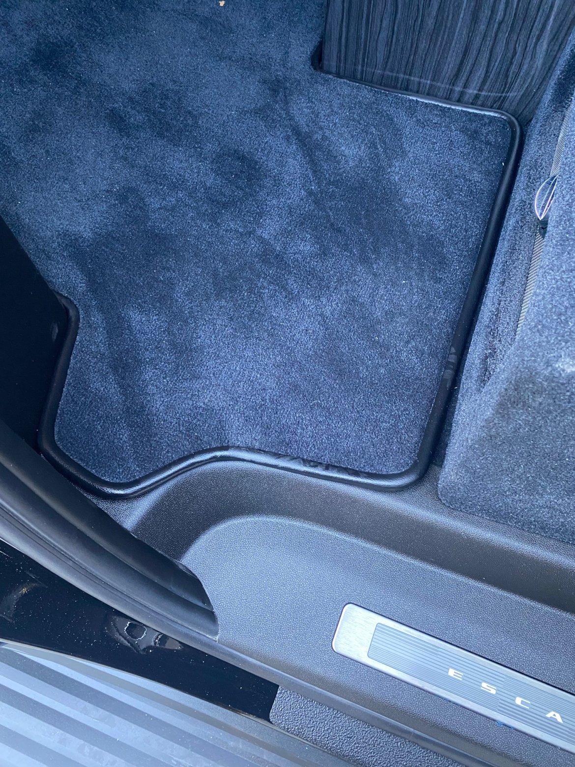 CEO SUV Mobile Office for Sale in Ontario, CA - Photo 8