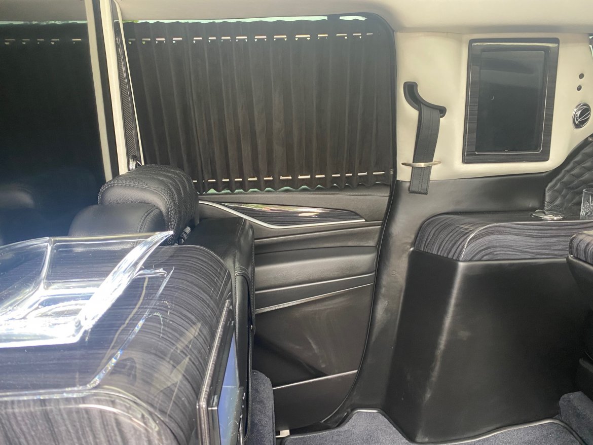 CEO SUV Mobile Office for Sale in Ontario, CA - Photo 11
