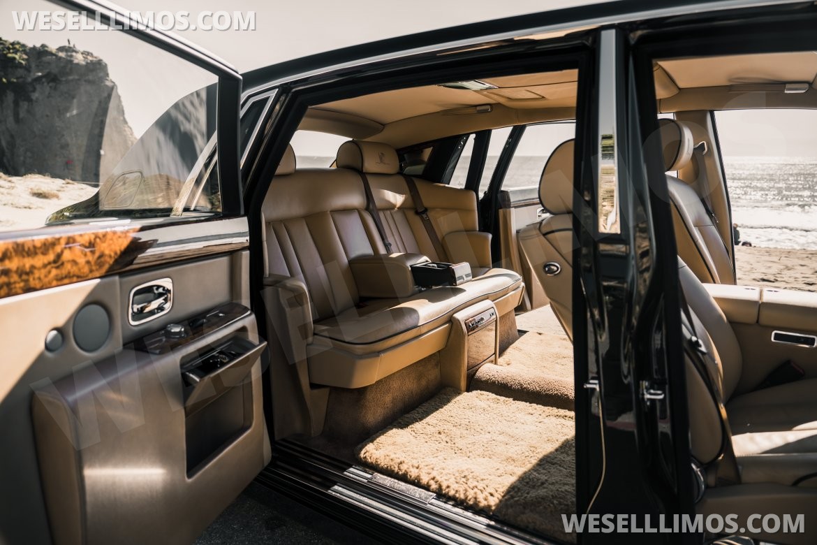 Sedan for sale: 2015 Rolls-Royce Phantom Long base by Wynn Casino