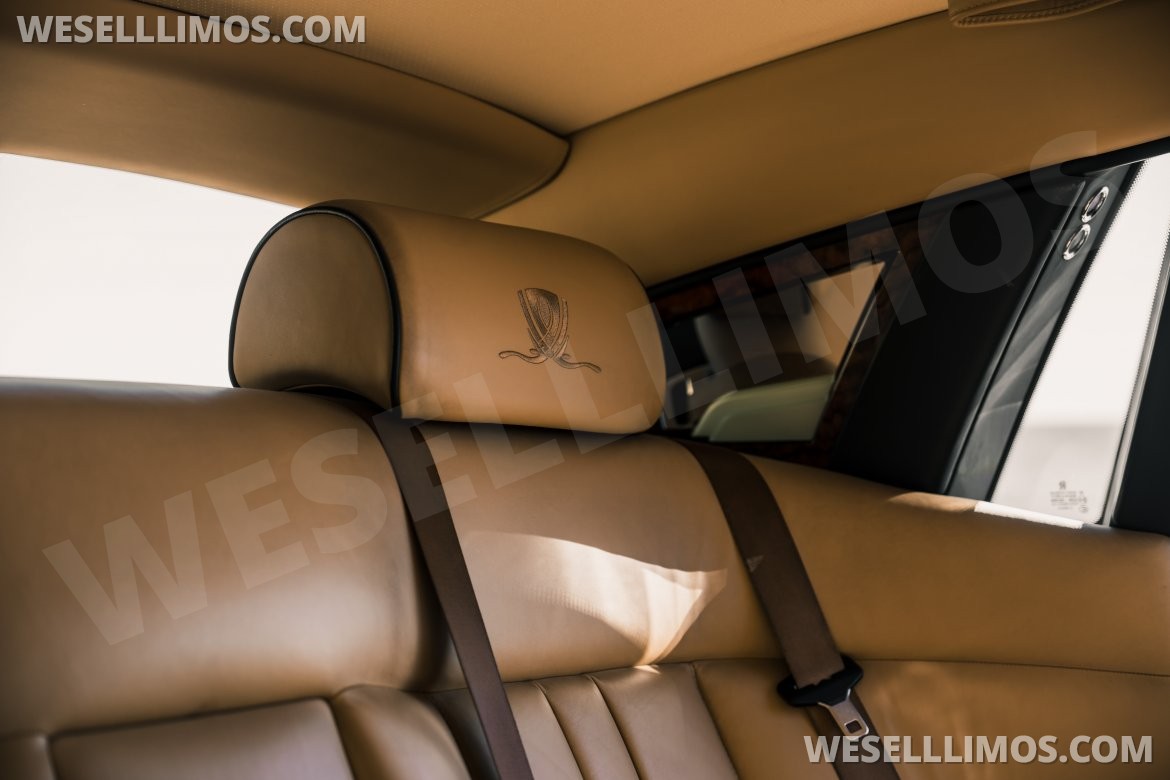 Photo of Sedan for sale: 2015 Rolls-Royce Phantom Long base by Wynn Casino