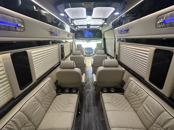 2020 Mercedes-Benz Day Cruiser Sprinter for Sale in Morganville, NJ - Photo 3