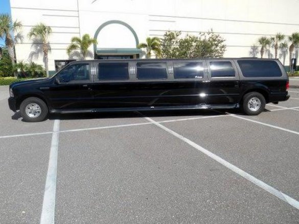 2005 Ford Excursion 140" SUV Stretch for Sale in Tampa, FL - Main Photo