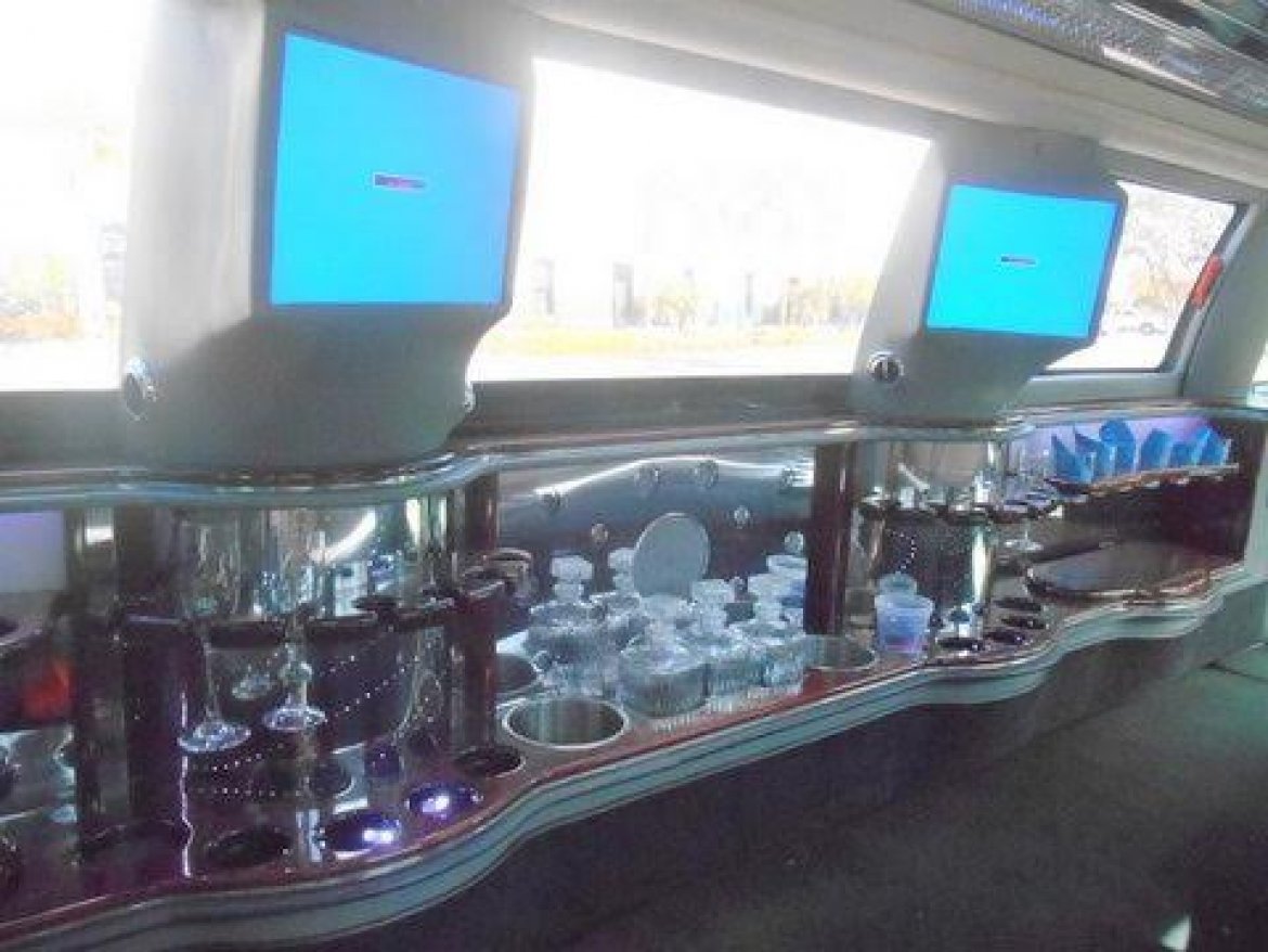 Photo of SUV Stretch for sale: 2005 Ford Excursion 140&quot; 140&quot; by ECB