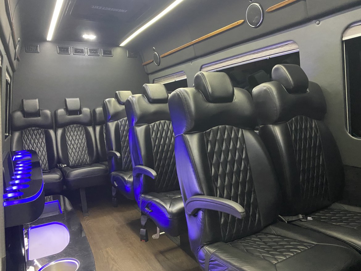 Limo Bus for Sale in Albany, NY - Photo 7