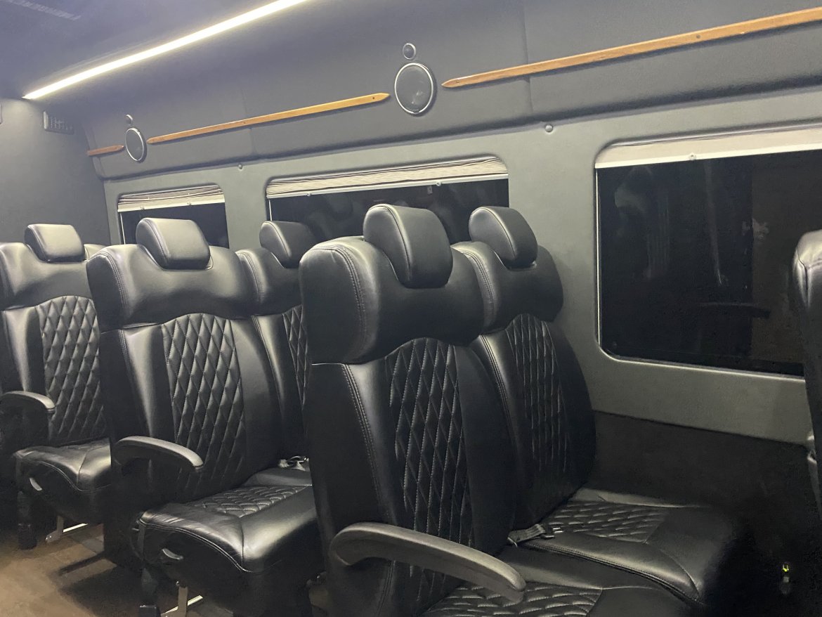 Limo Bus for Sale in Albany, NY - Photo 10