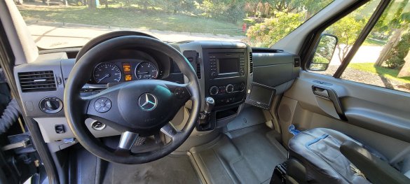 2014 Mercedes-Benz 3500 sprinter Limo Bus for Sale in Lincoln, NE - Photo 2