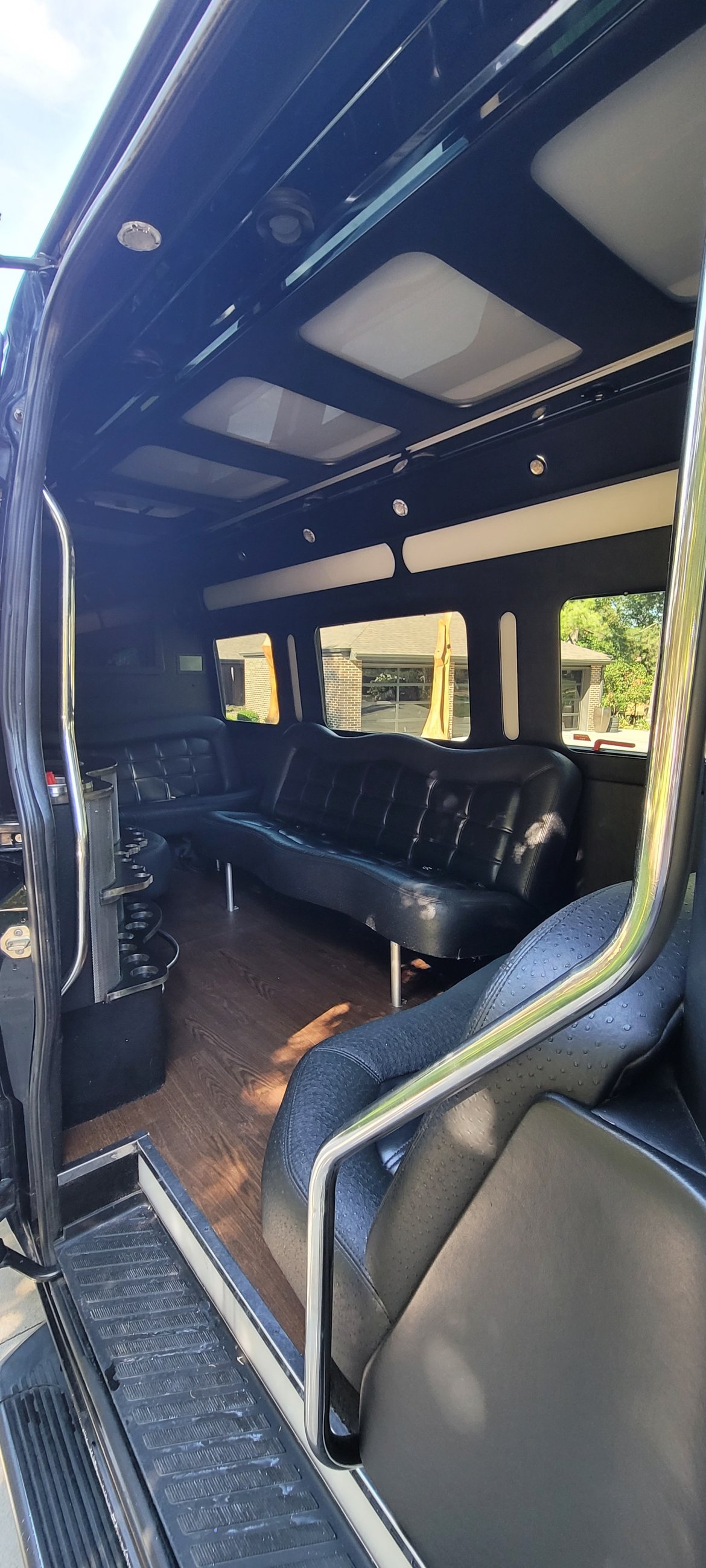 Limo Bus for Sale in Lincoln, NE - Photo 5