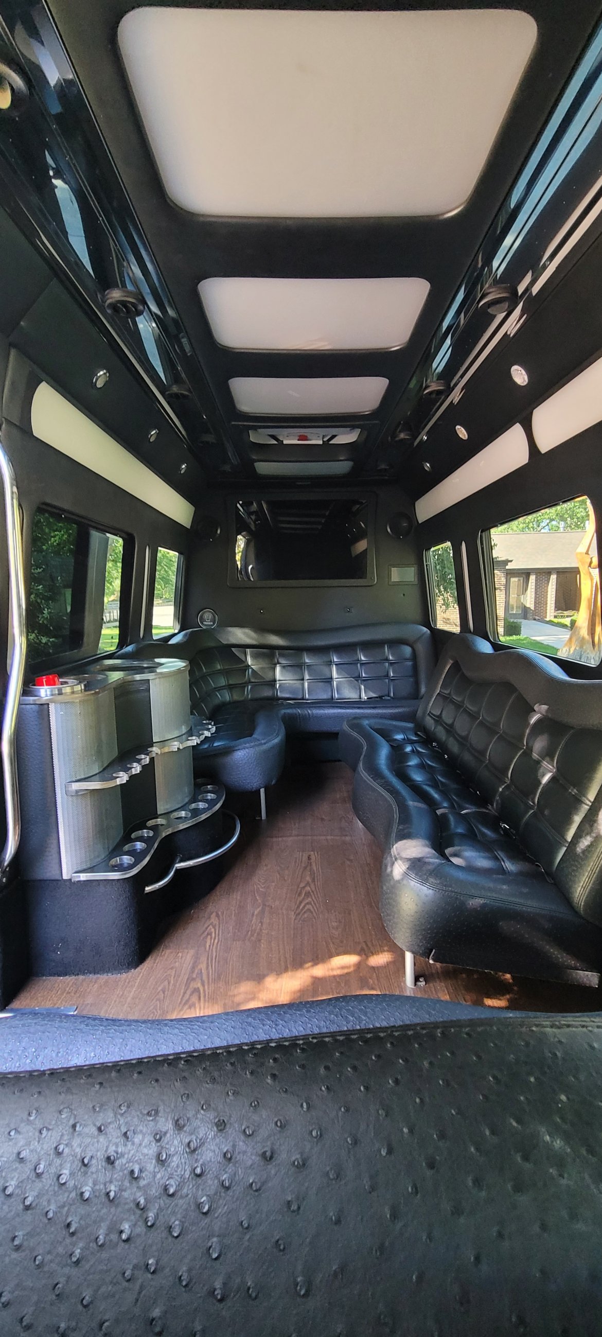 Limo Bus for Sale in Lincoln, NE - Photo 6