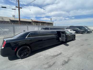 2022 SPV Conversions Chrysler 300 - 140" 5th Door  Limousine