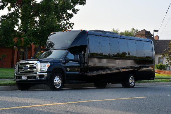 2015 Ford F-550 GM33 Shuttle Bus for Sale in Riverside, CA - Main Photo