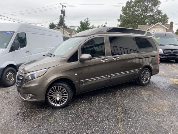 2017 Mercedes-Benz Metris Sprinter for Sale in baldwin, NY - Photo 2
