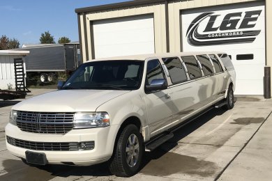 2008 Lincoln  Navigator  SUV Stretch for Sale in North East, PA - Photo 2