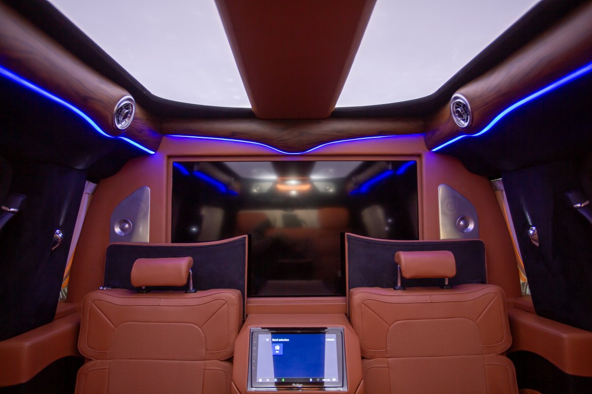 CEO SUV Mobile Office for Sale in Rancho Cucamonga, CA - Photo 24