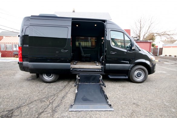 2023 Mercedes-Benz Sprinter 144" 2500 Sprinter for Sale in South Hackensack, NJ - Photo 2