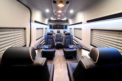 2022 Mercedes-Benz Sprinter 170" 2500 Extended Sprinter for Sale in SOUTH HACKENSACK, New Jersey, US - Photo 4