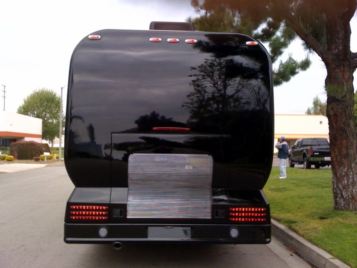 Photo of Motorcoach for sale: 2011 Freightliner Freightliner 43" by Quality Coachwork
