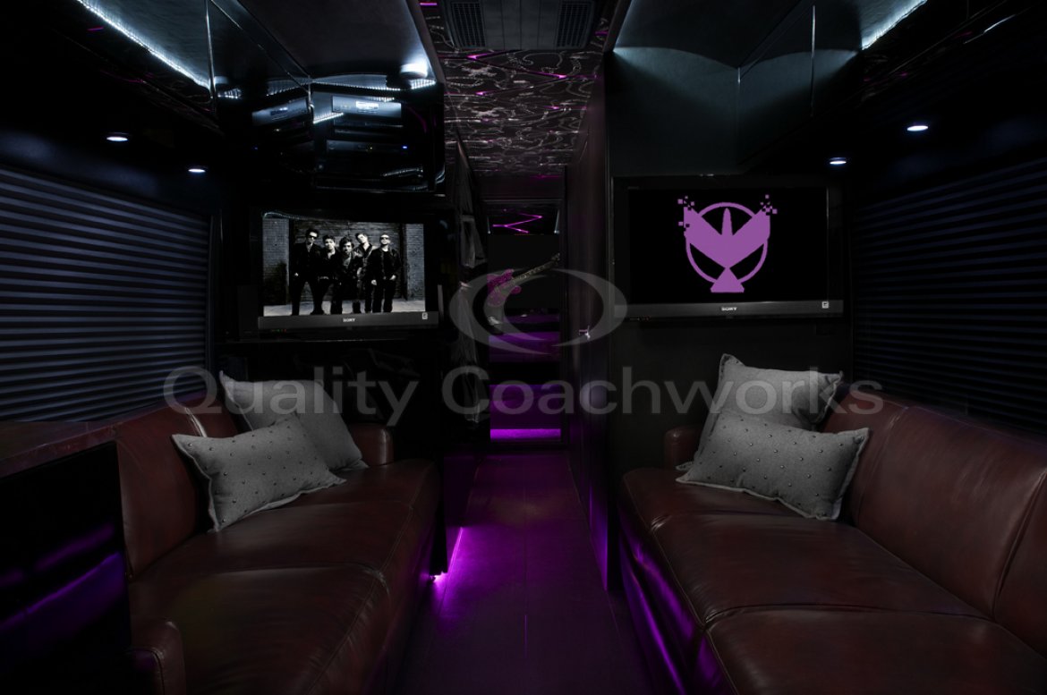 Photo of Motorcoach for sale: 2011 Freightliner Freightliner 43" by Quality Coachwork