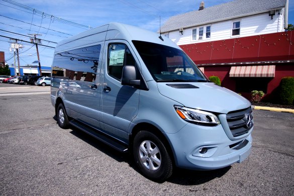 2023 Mercedes-Benz Sprinter 144" 2500 Sprinter for Sale in SOUTH HACKENSACK, NJ - Photo 2