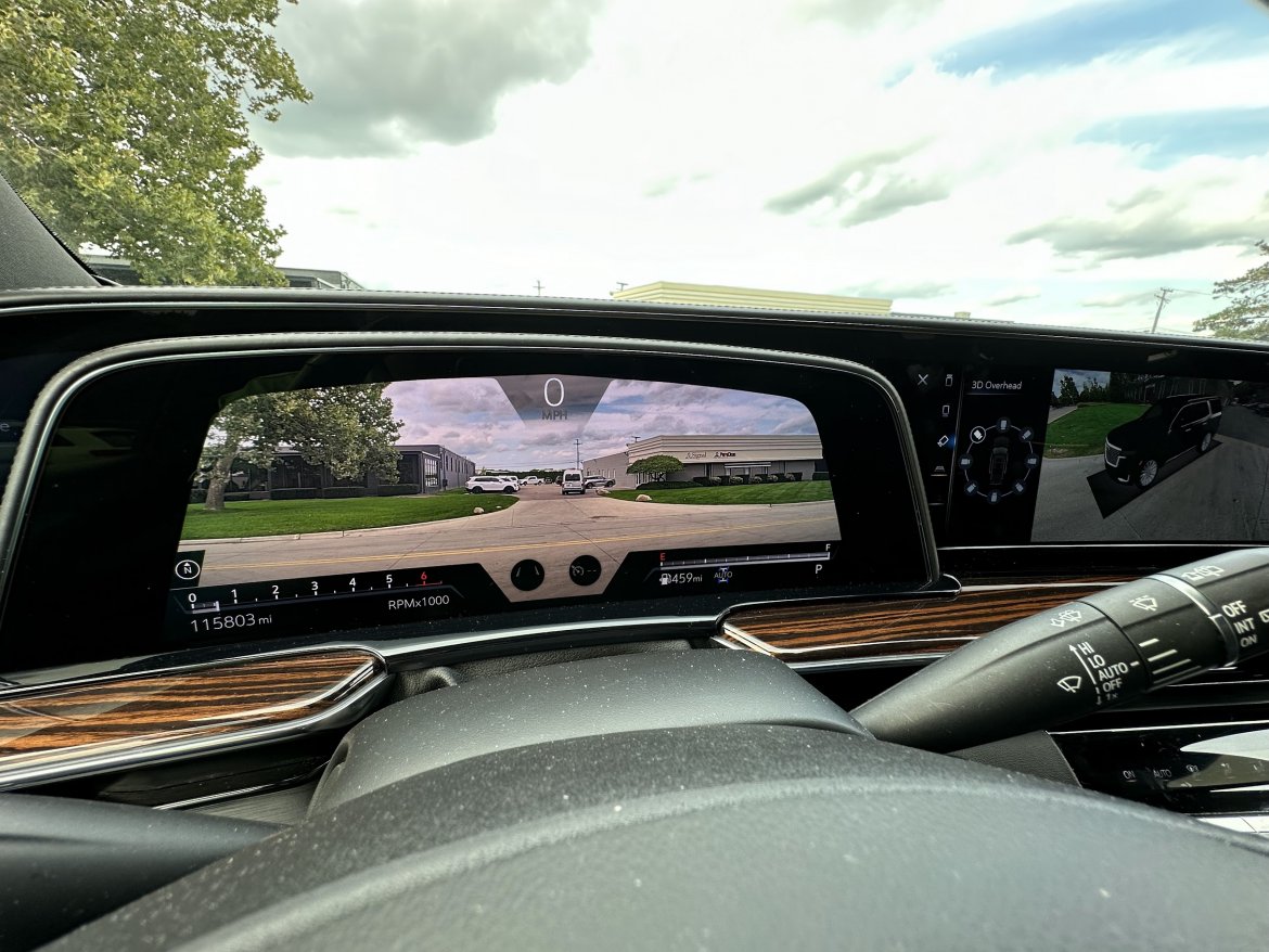 SUV for Sale in Troy, MI - Photo 12