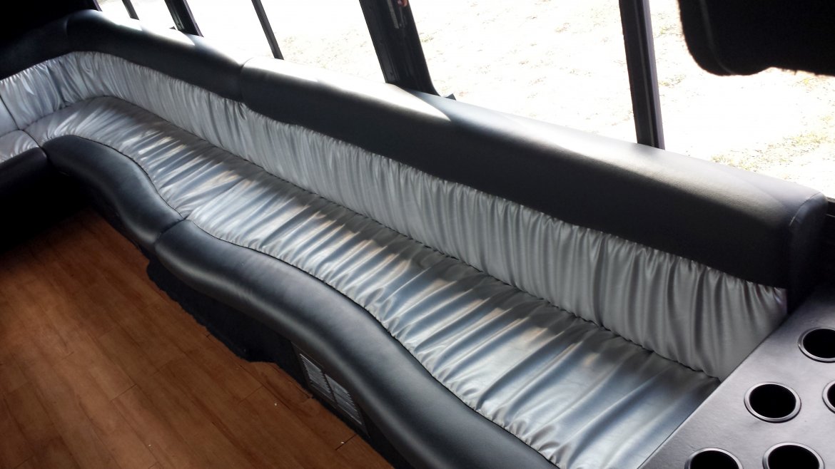 Photo of Limo Bus for sale: 1996 Blue Bird Limo Bus