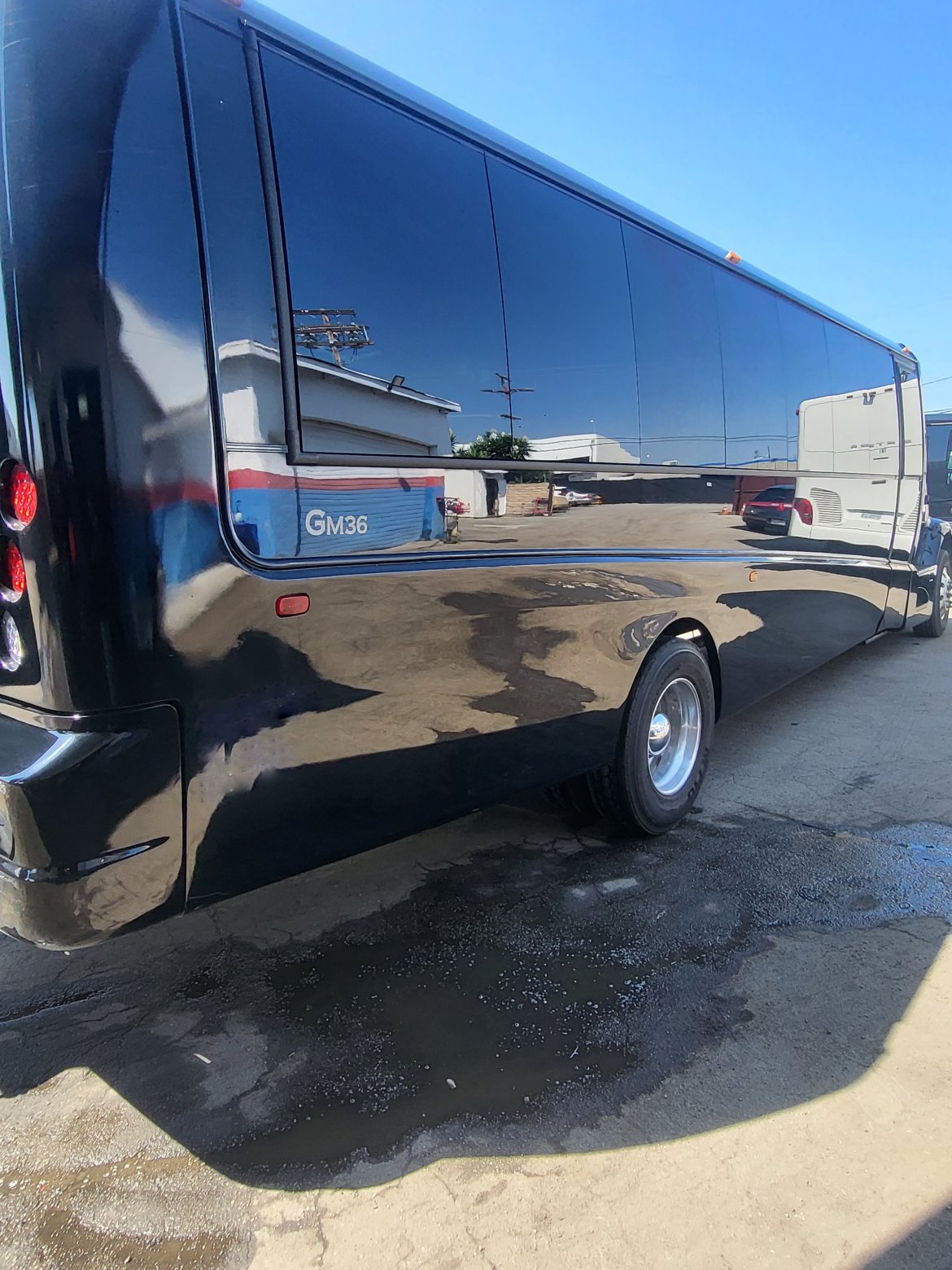 Executive Shuttle for Sale in Anaheim, CA - Photo 7
